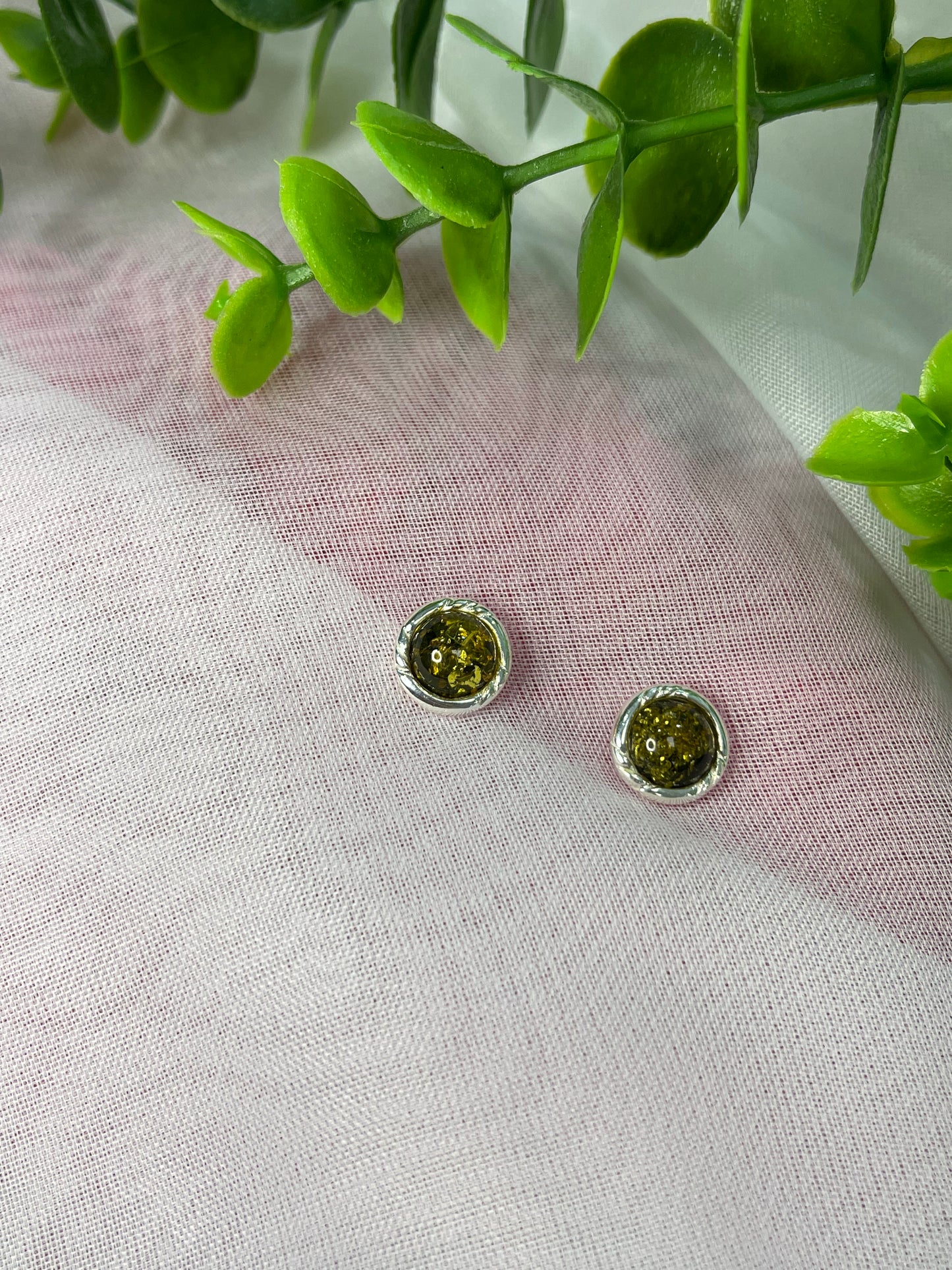Green Amber Round stud earrings