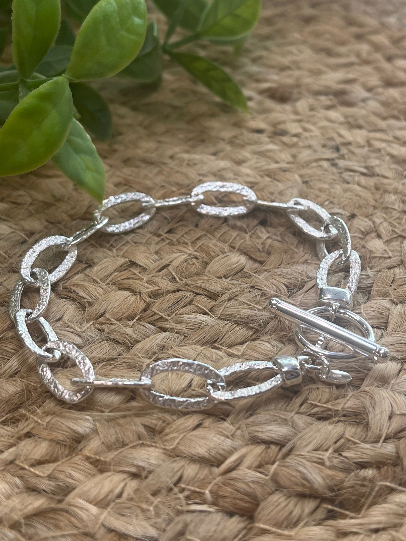 21cm hollow T-bar textured paper chain link bracelet