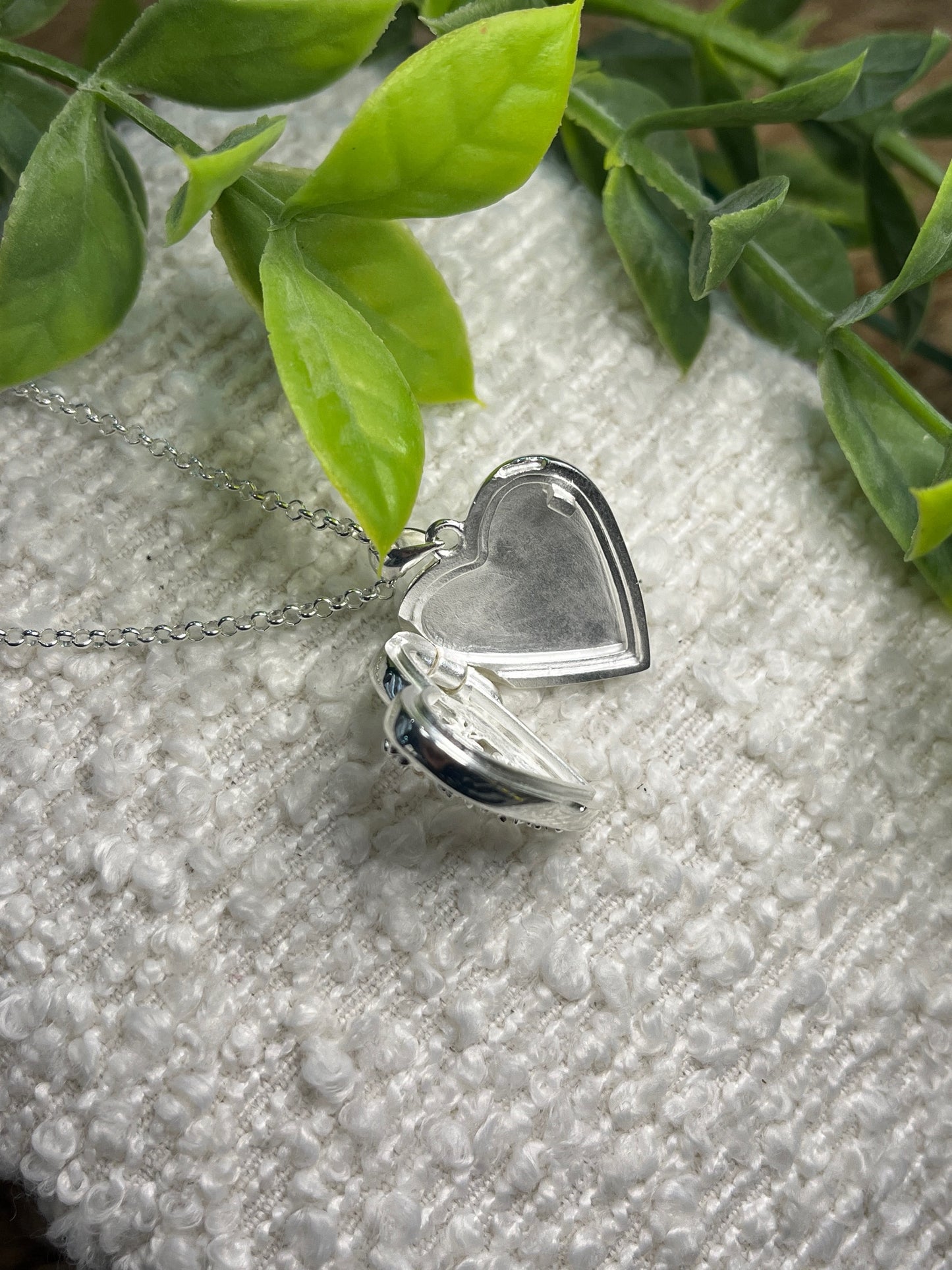 Daisy Heart Locket Necklace