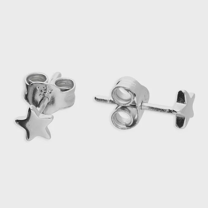 Small Sterling silver plain star stud earrings