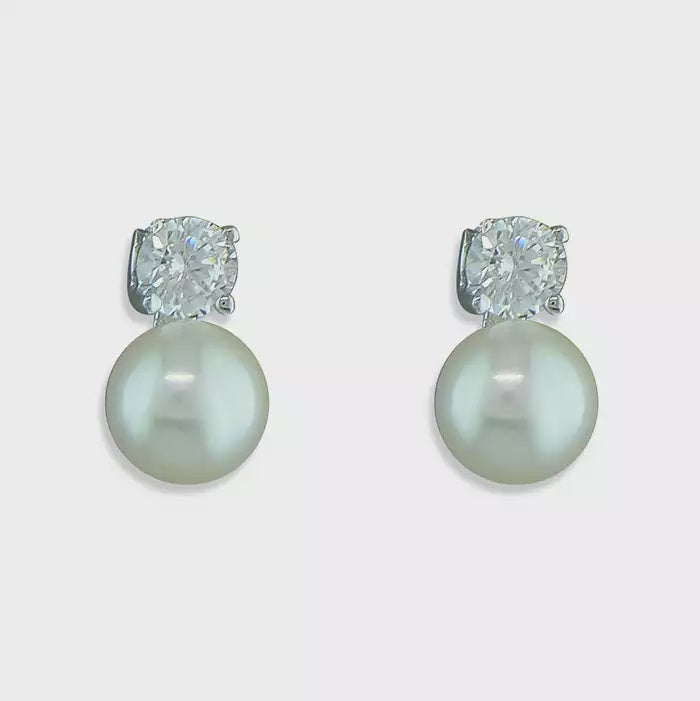 Classic 7-8mm freshwater pearl and cubic zirconia studs