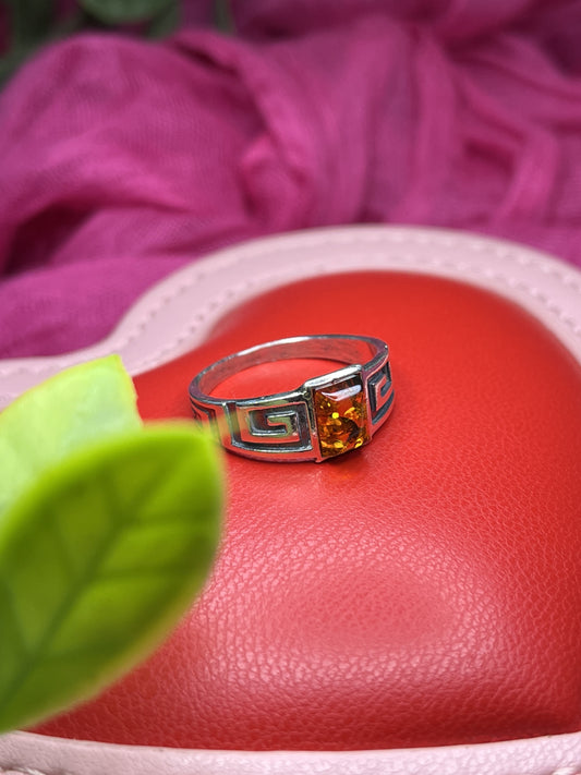 Mystic Ember Maze Ring Size P