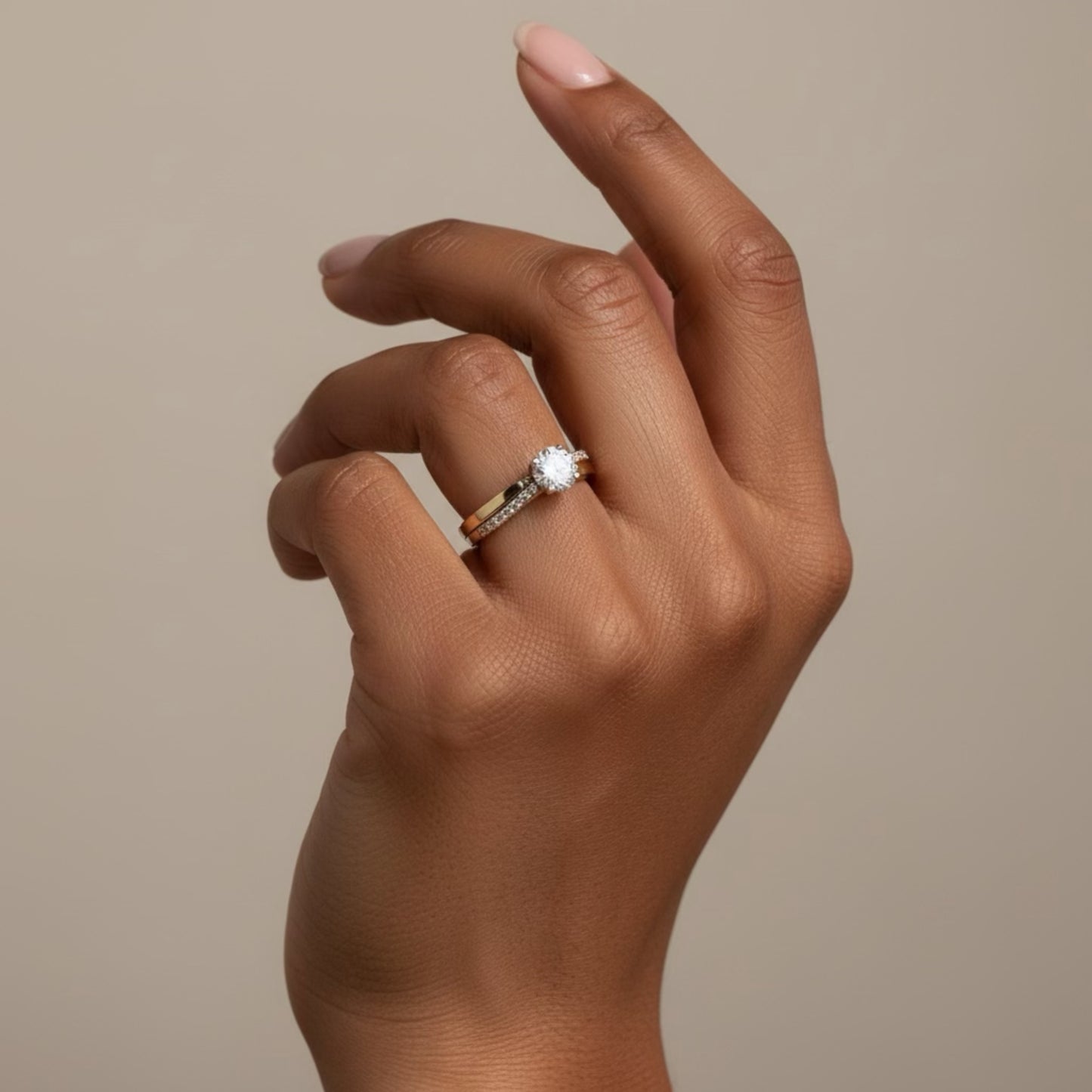 9CT YEL GOLD LADIES' CZ RING