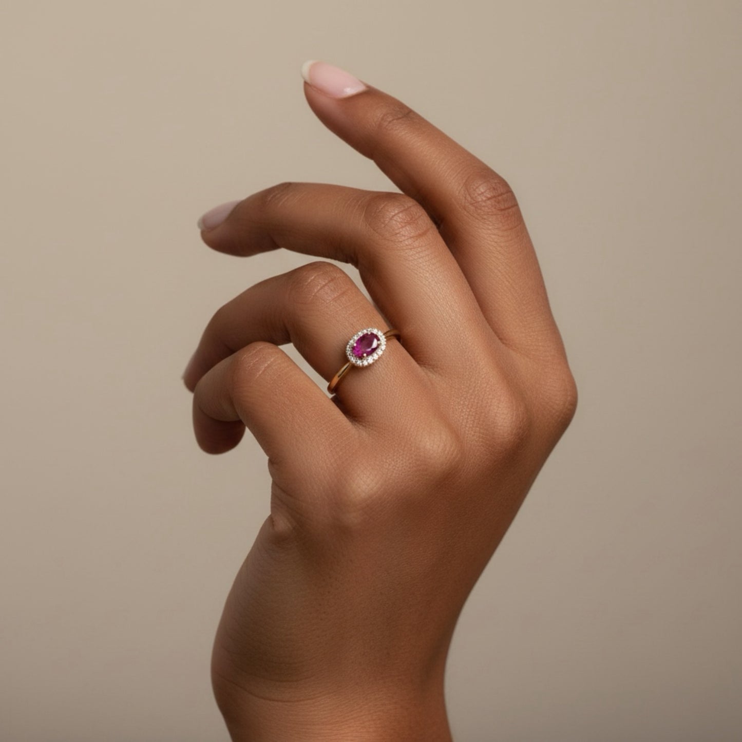 DIAMOND & RUBY HALO RING SIZE M