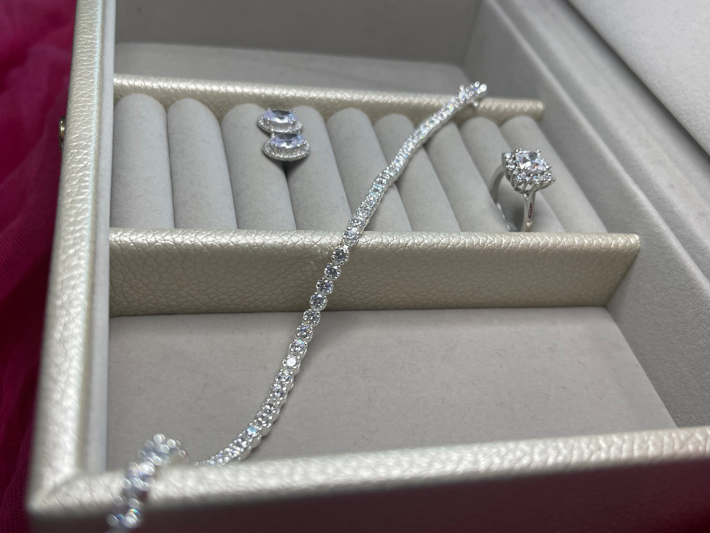 Sterling Silver 19cm/7.5in Claw-Set Cubic Zirconia Tennis Bracelet