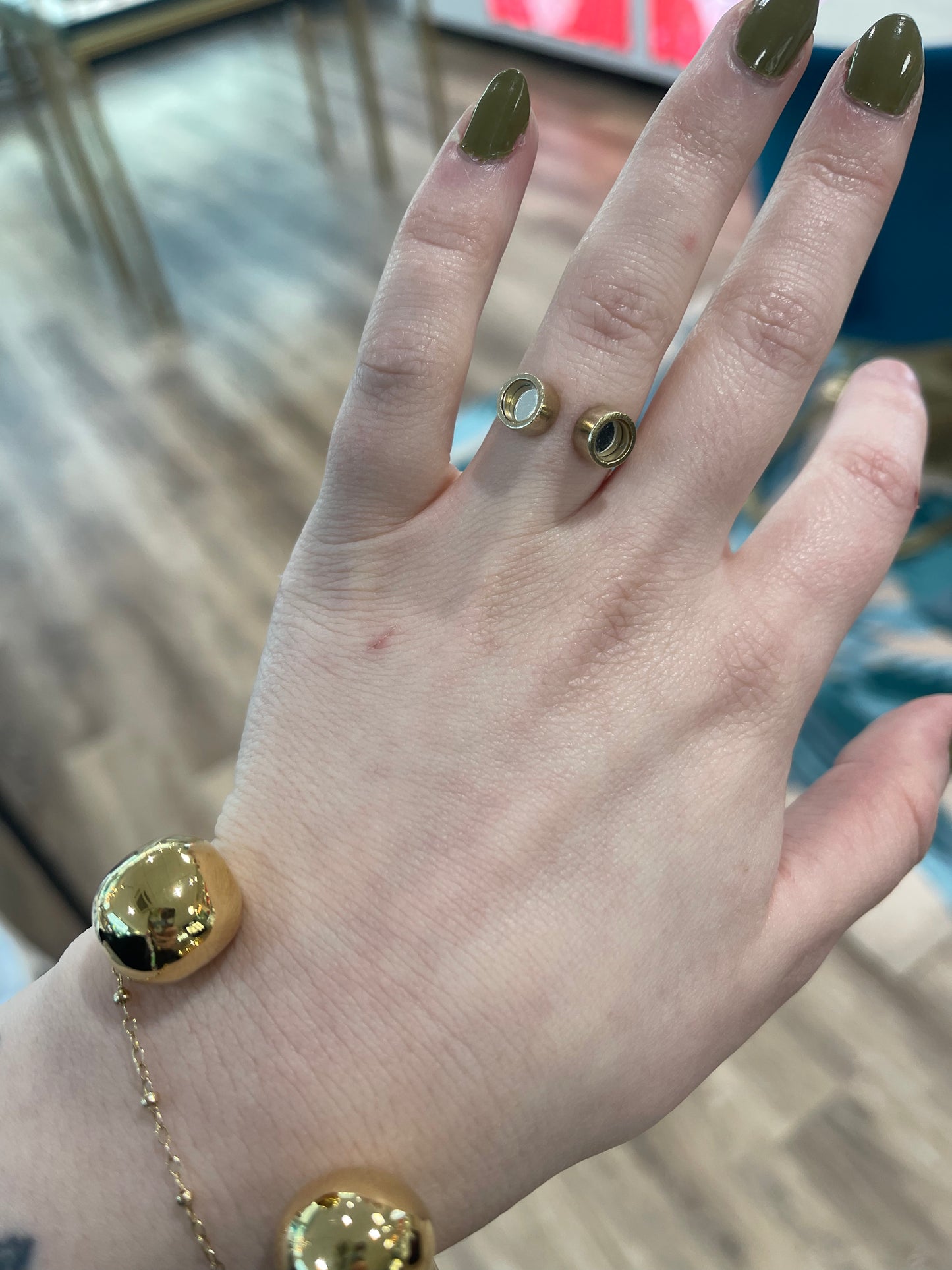 The scryer Ring size M