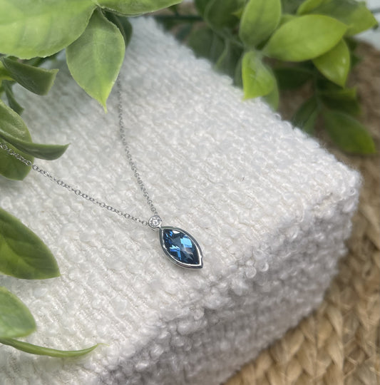 9CT WHITE GOLD DIAMOND & BLUE TOPAZ MARQUISE NECKLACE