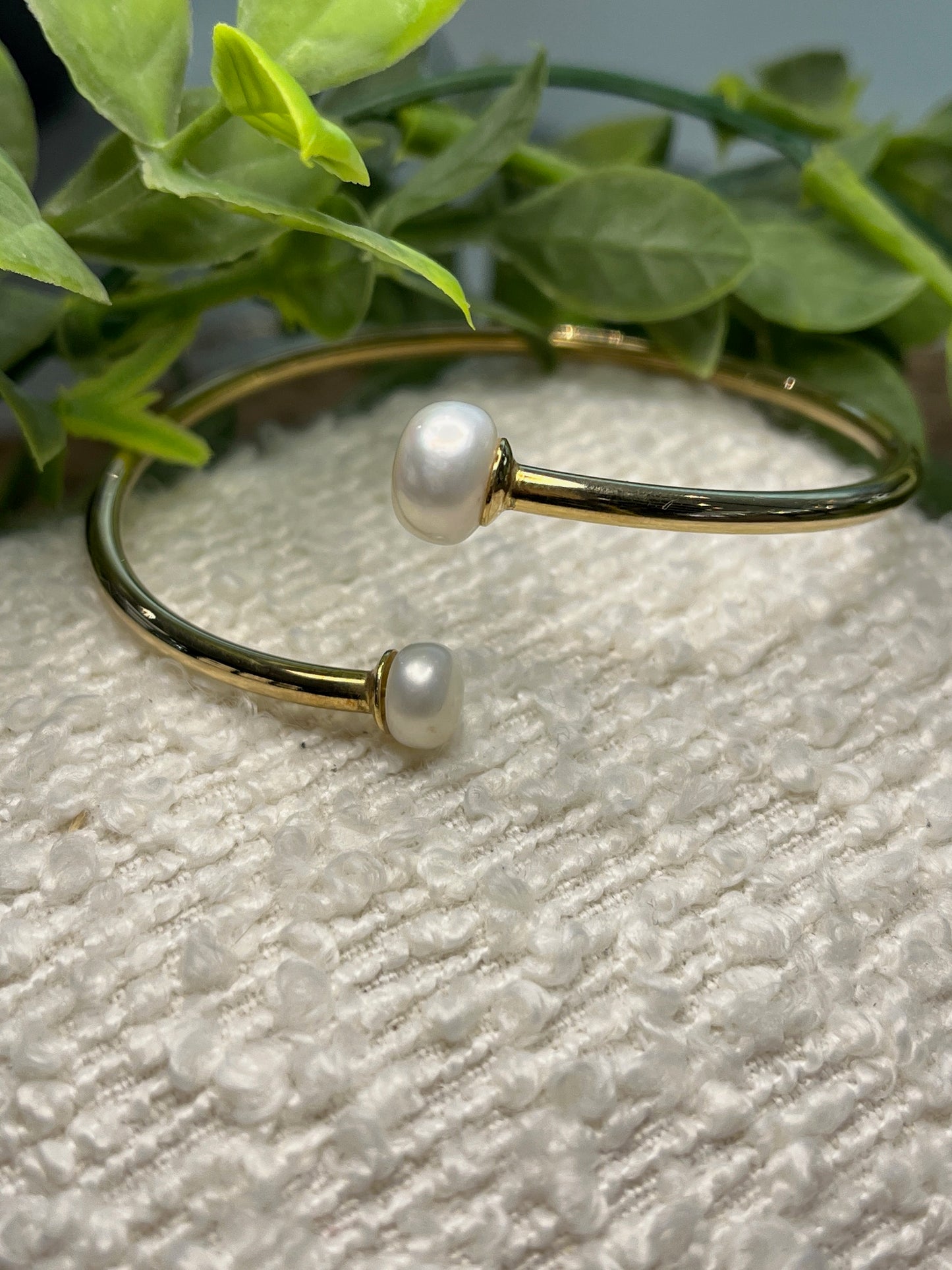 Gold plated  bangle with fresh water pearl