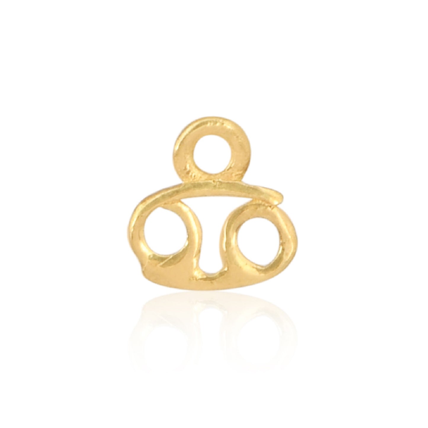 Cancer Charm (Crab): June 22–July 22. 14ct Gold Vermeil