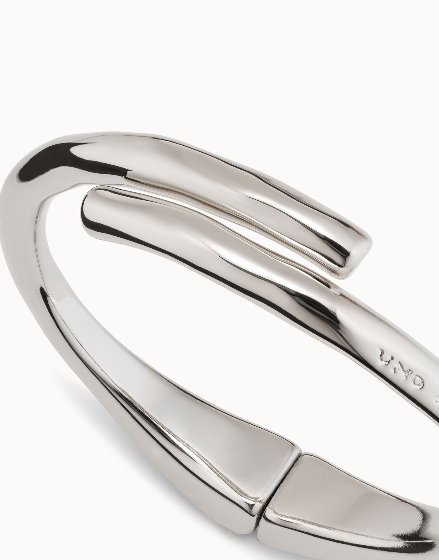 UNOde50 Sterling Silver-Plated Meeting Point Bangle