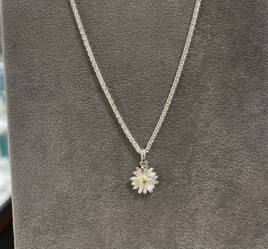 Daisy on Twist Style Chain